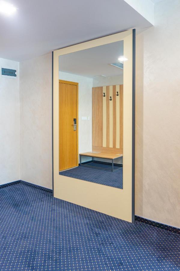 Хотел Ариел / Hotel Ariel Mizara Esterno foto